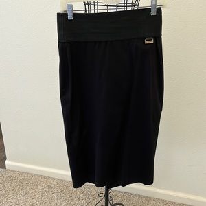 CALVIN KLEIN PENCIL TYPE SKIRT BLACK